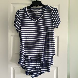 Latched mama ocean stripe v neck 2.0 tee
